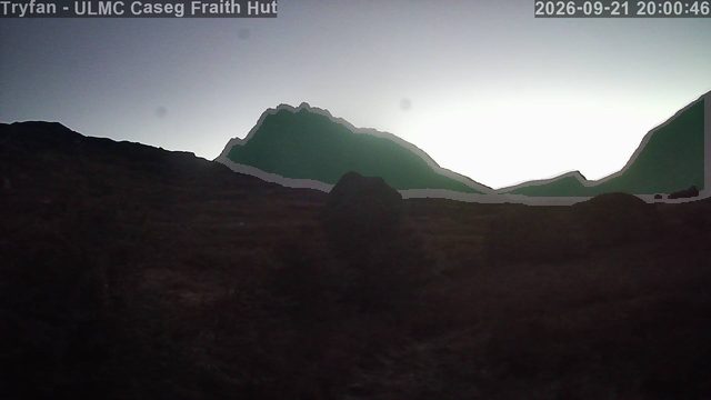 Tryfan webcam with cloud analysis overlay